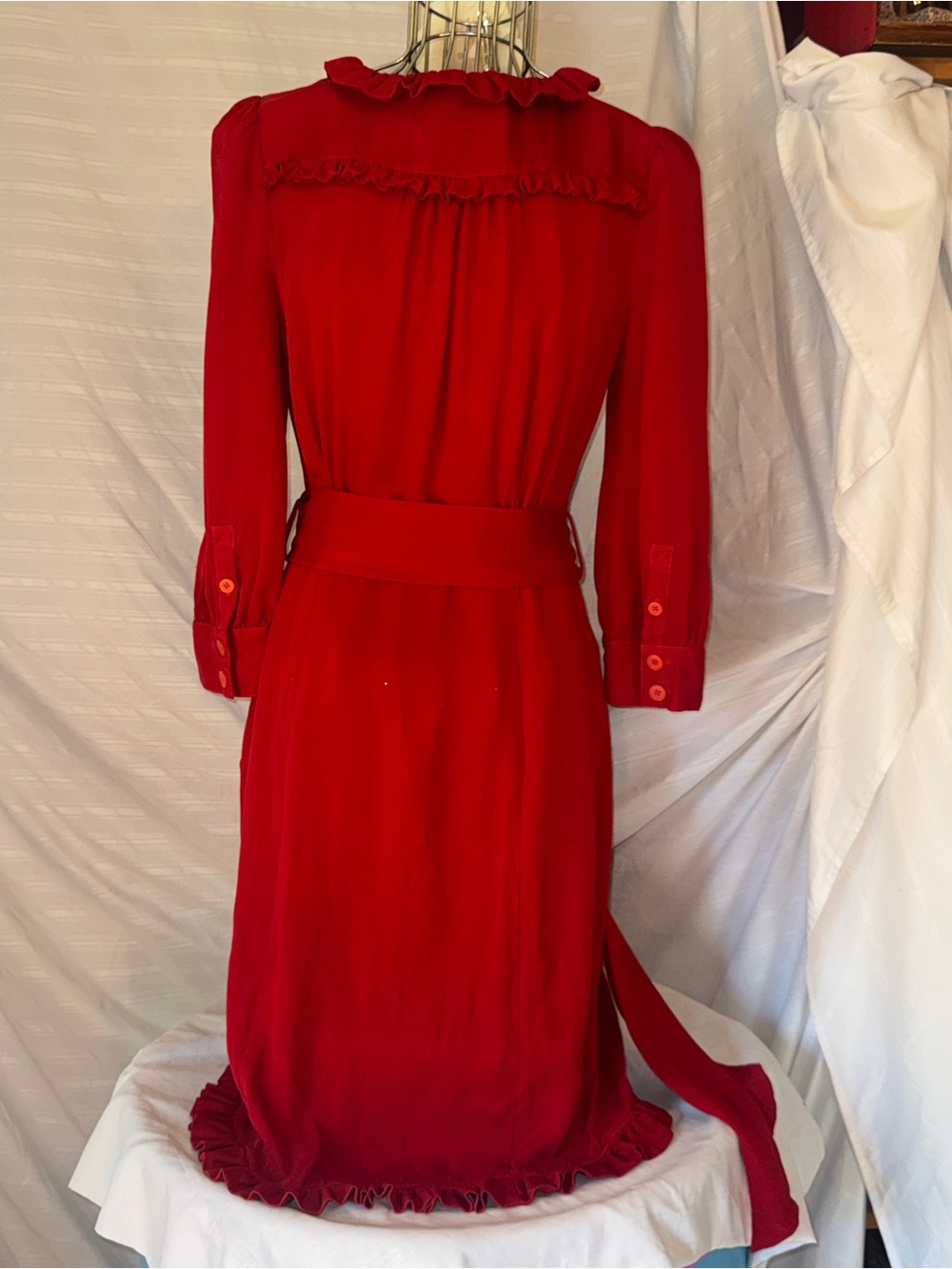 Marc Jacobs 100% Silk Red Ruffled 3/4 Sleeve Dress with Belt, 10 - Picture 8 of 14